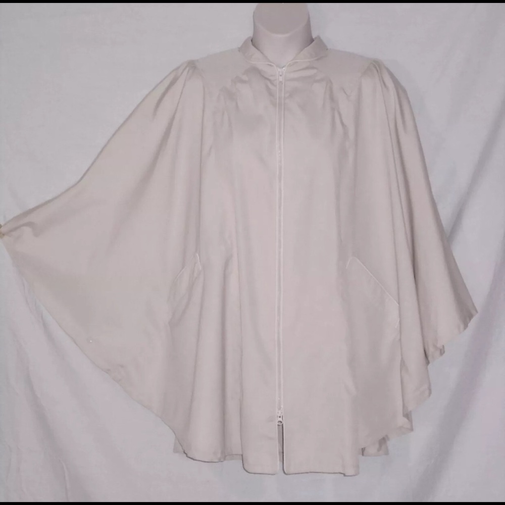 Vintage 70’s Freddi-Gail water repellent cape